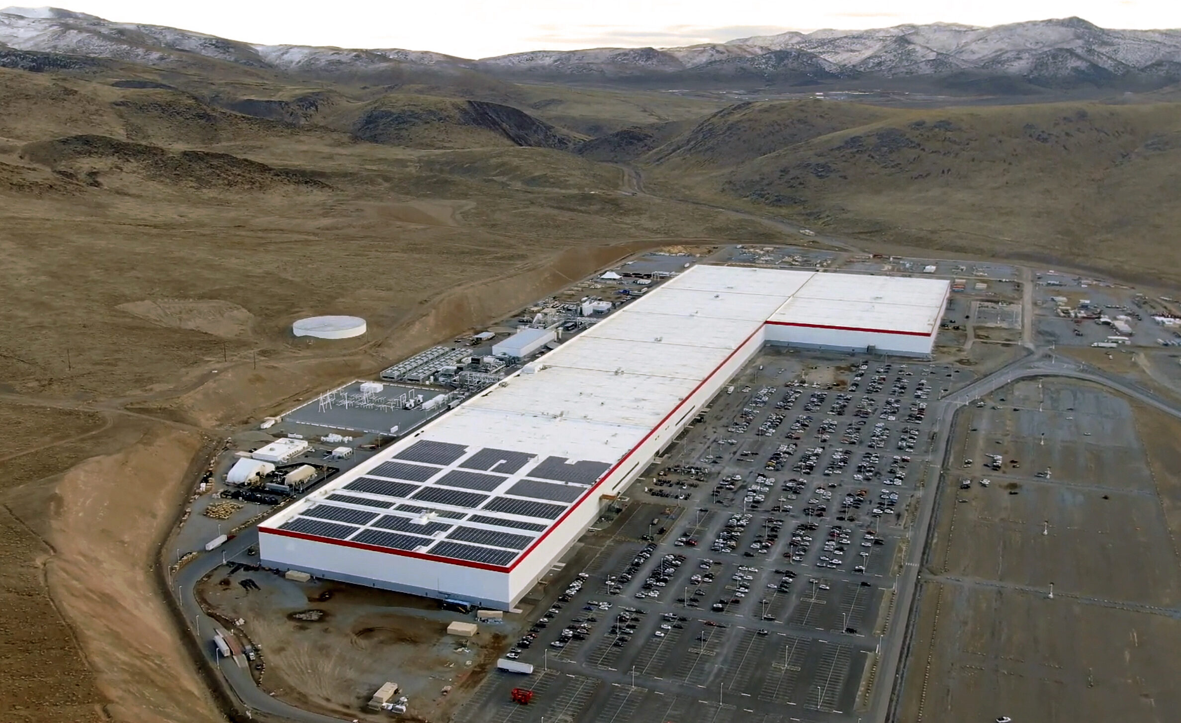 Aerial view of Tesla Nevada Gigafactory